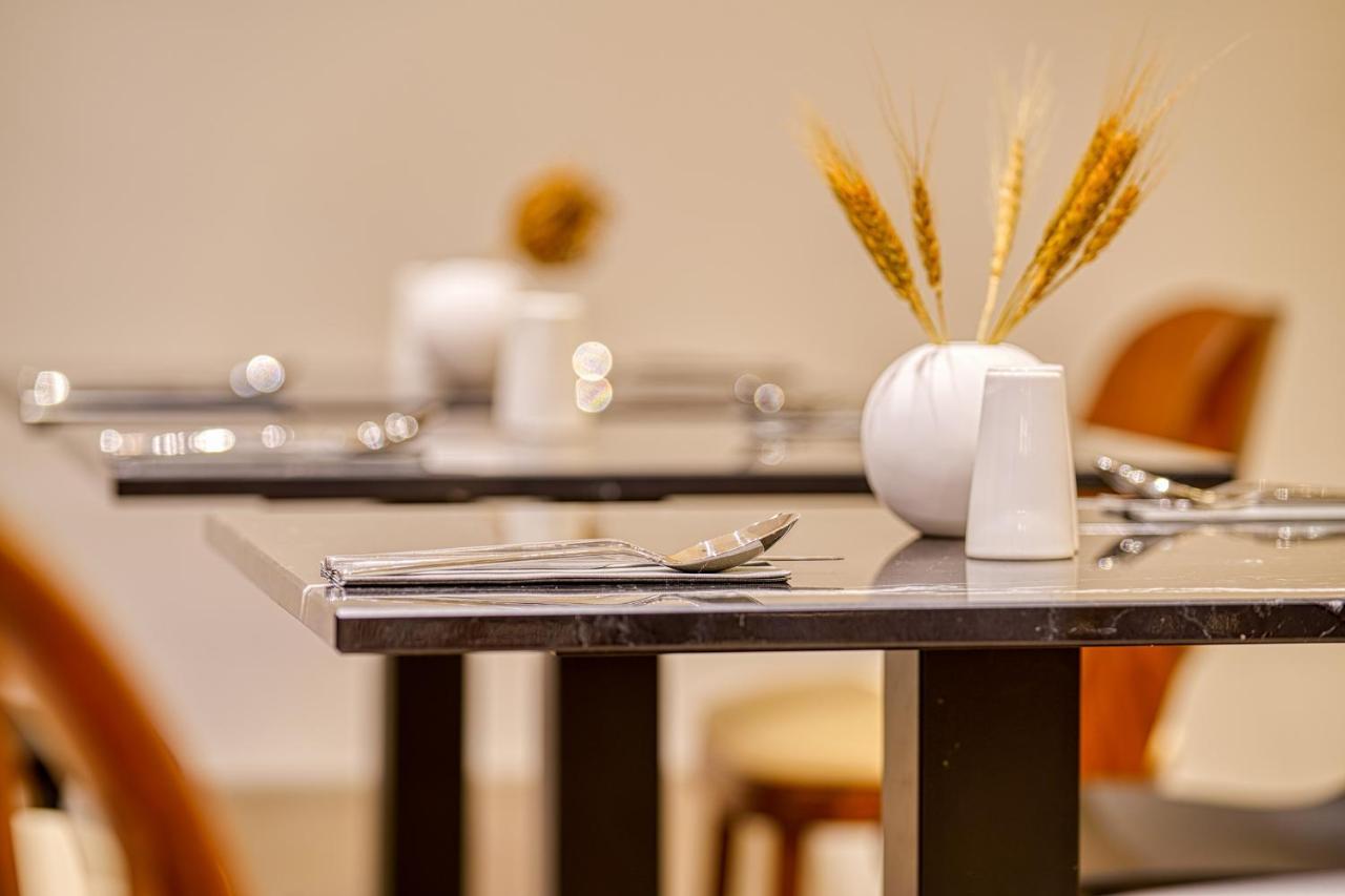 Vienna House Easy By Wyndham Freiburg City מראה חיצוני תמונה