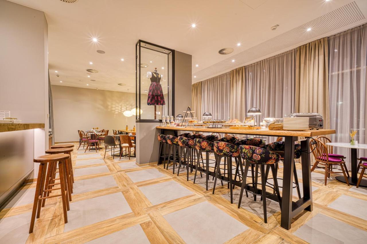 Vienna House Easy By Wyndham Freiburg City מראה חיצוני תמונה
