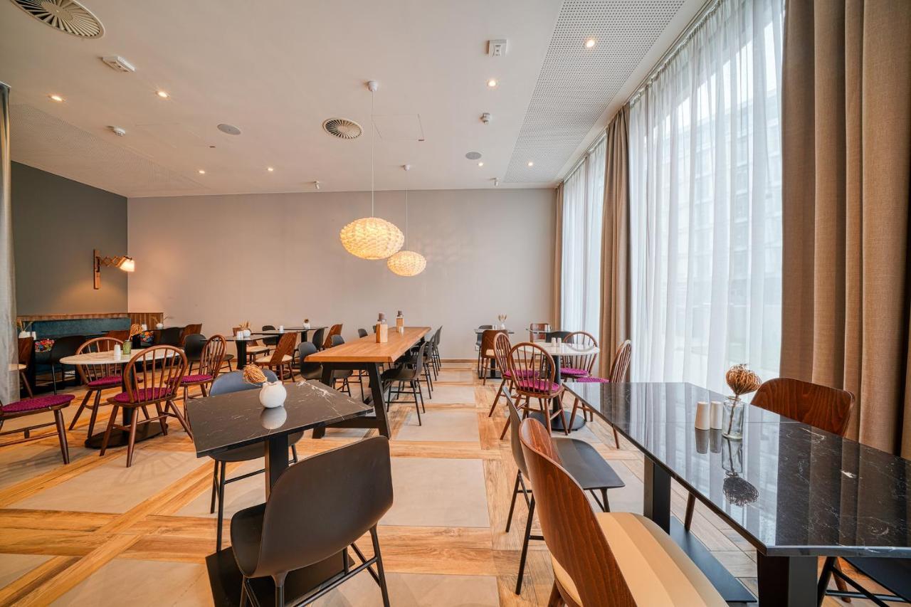 Vienna House Easy By Wyndham Freiburg City מראה חיצוני תמונה