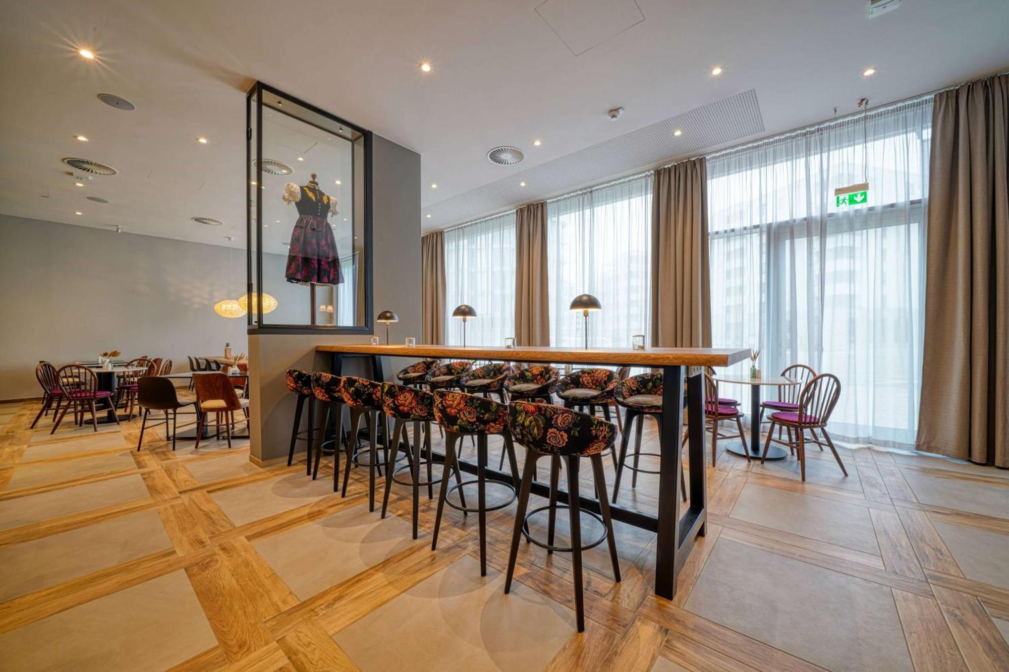Vienna House Easy By Wyndham Freiburg City מראה חיצוני תמונה