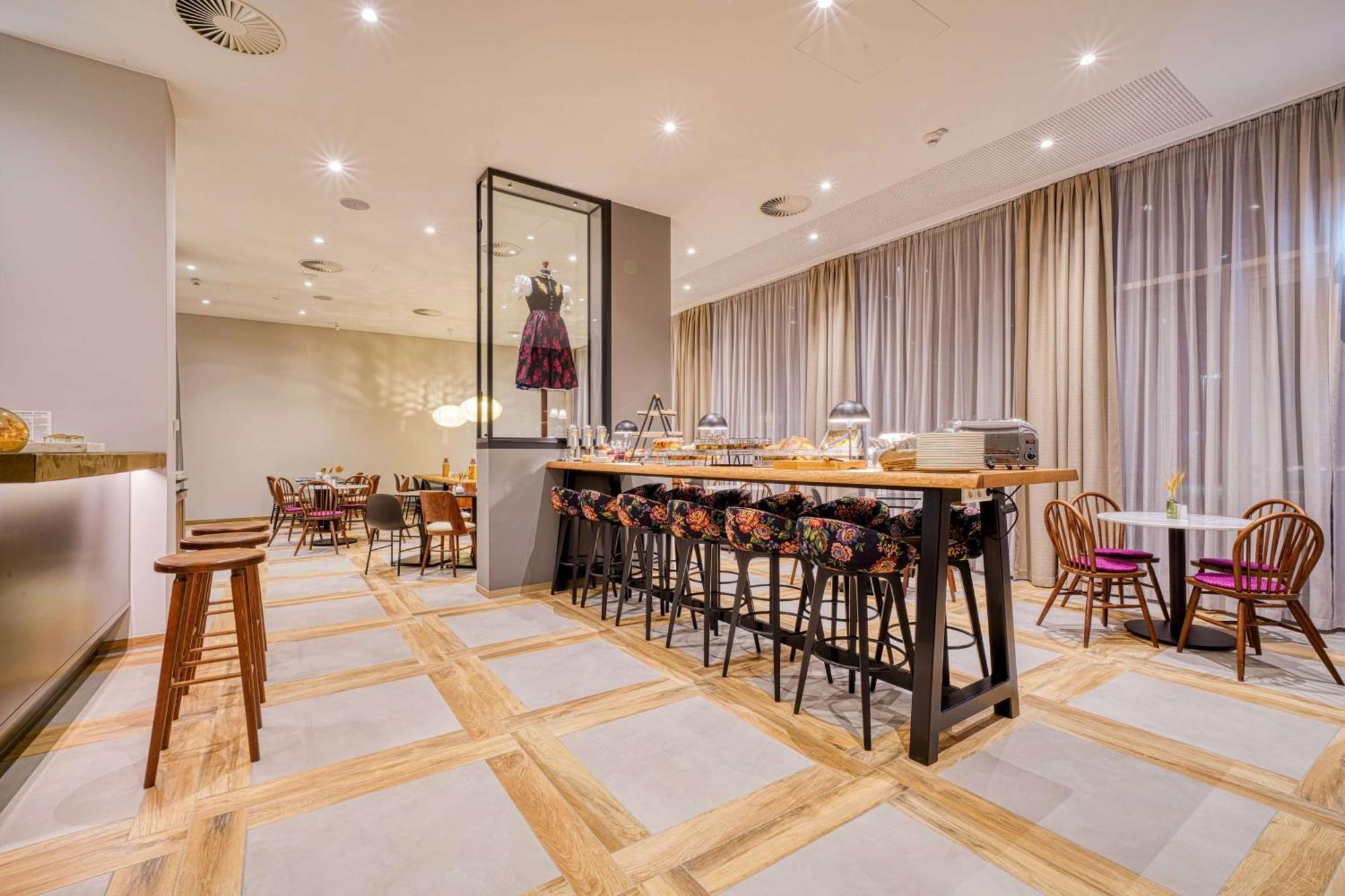 Vienna House Easy By Wyndham Freiburg City מראה חיצוני תמונה